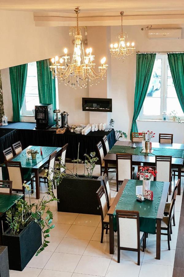 Hotel Zlotogorski Koscielec Екстериор снимка