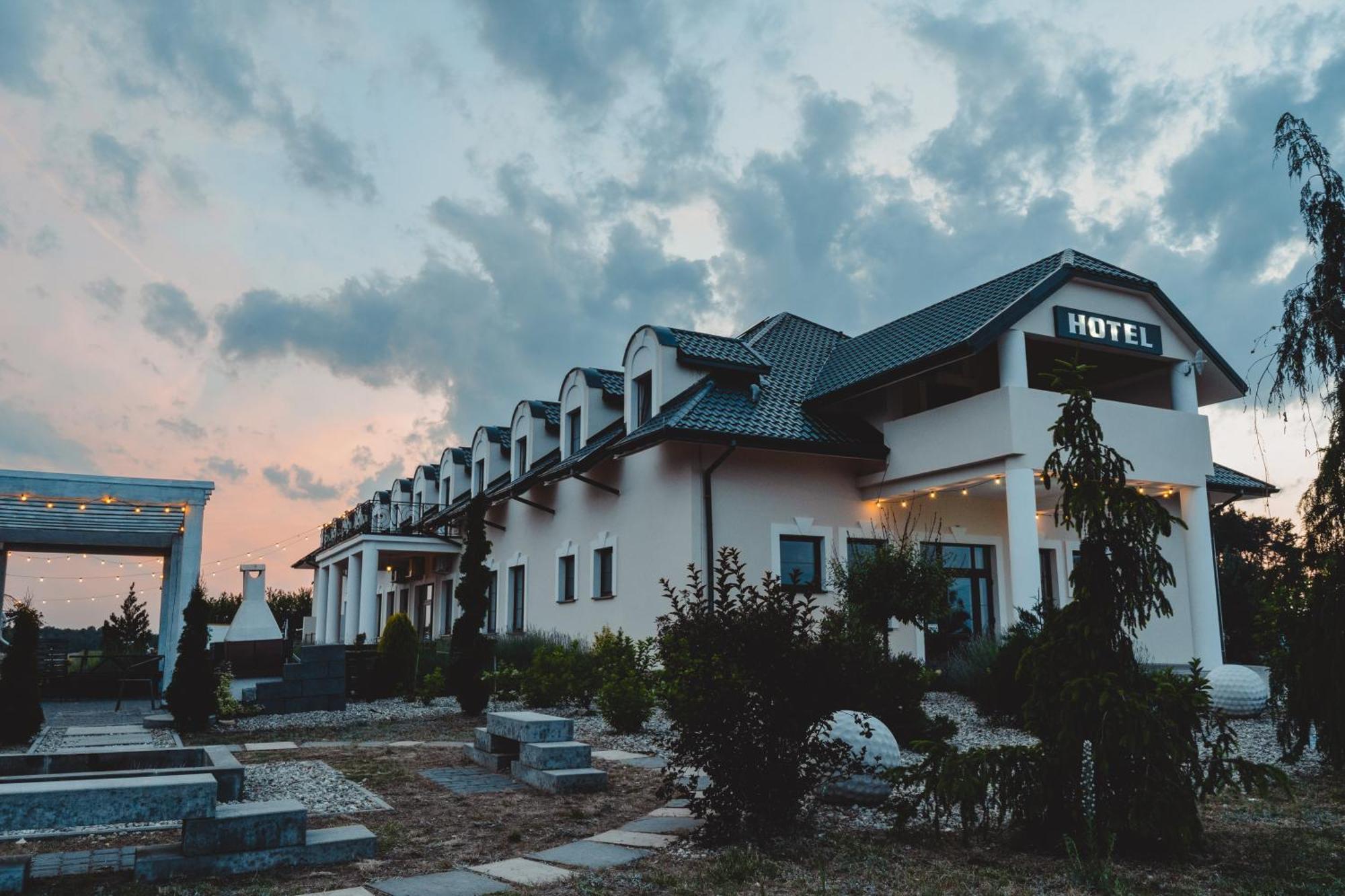 Hotel Zlotogorski Koscielec Екстериор снимка
